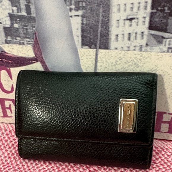 Dolce & Gabbana Black EUC Leather Key Case - Picture 2 of 10